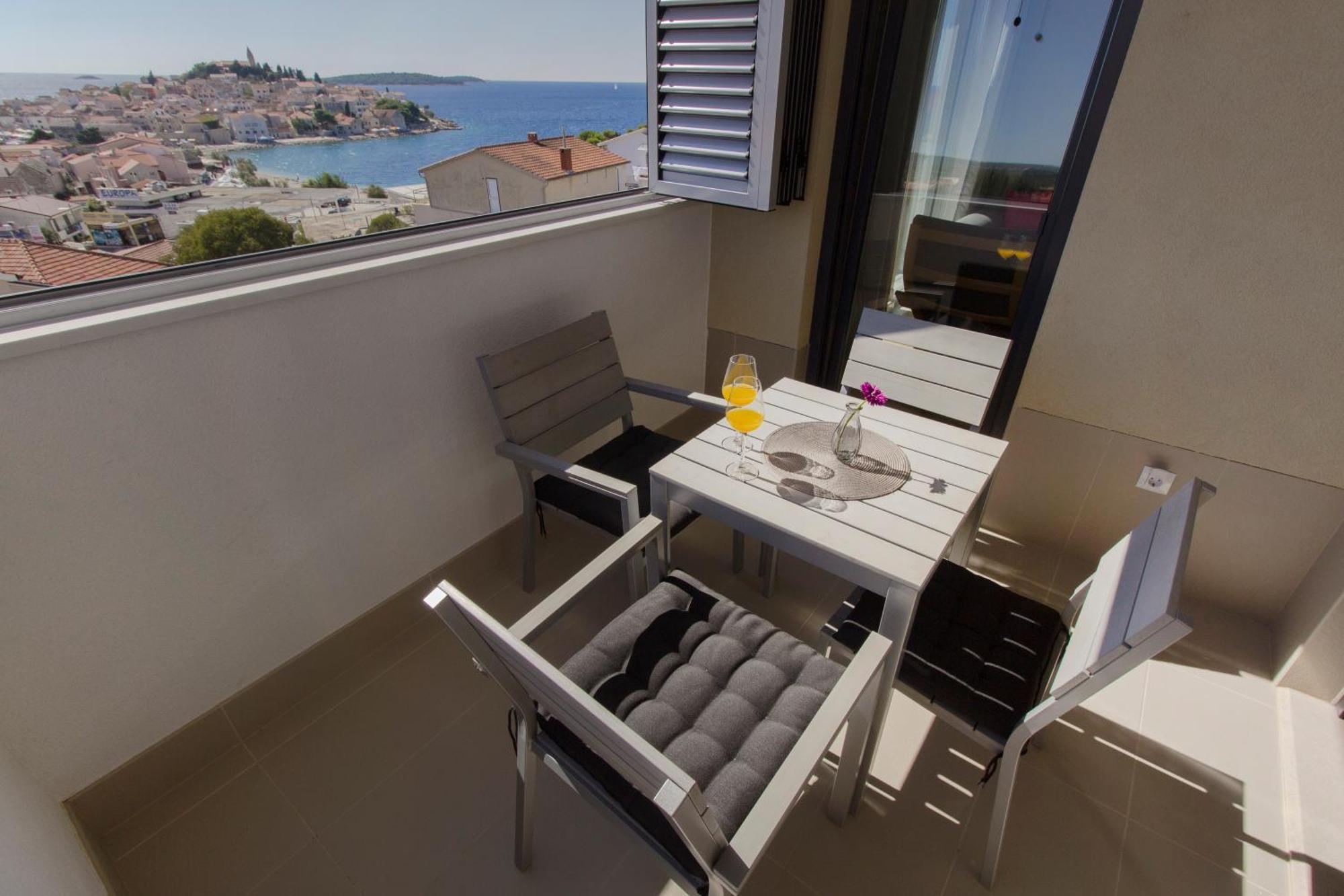 Apartments Zorka Primošten Екстериор снимка