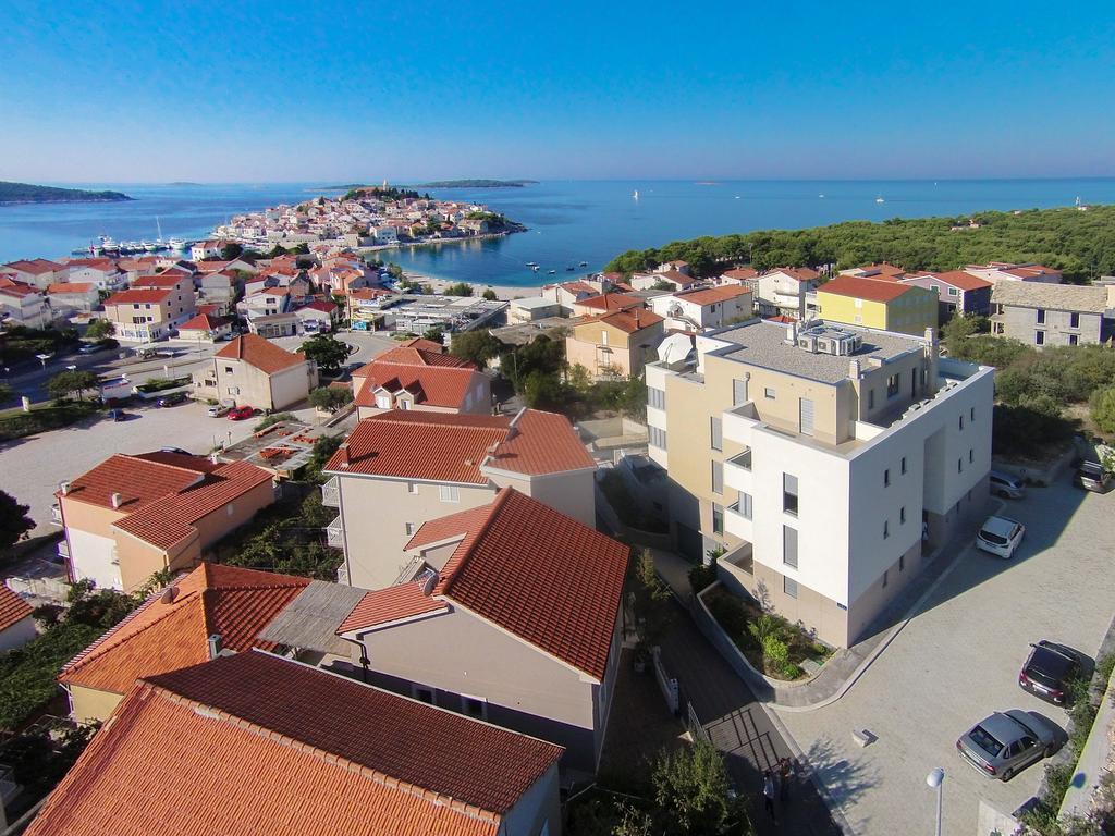 Apartments Zorka Primošten Екстериор снимка